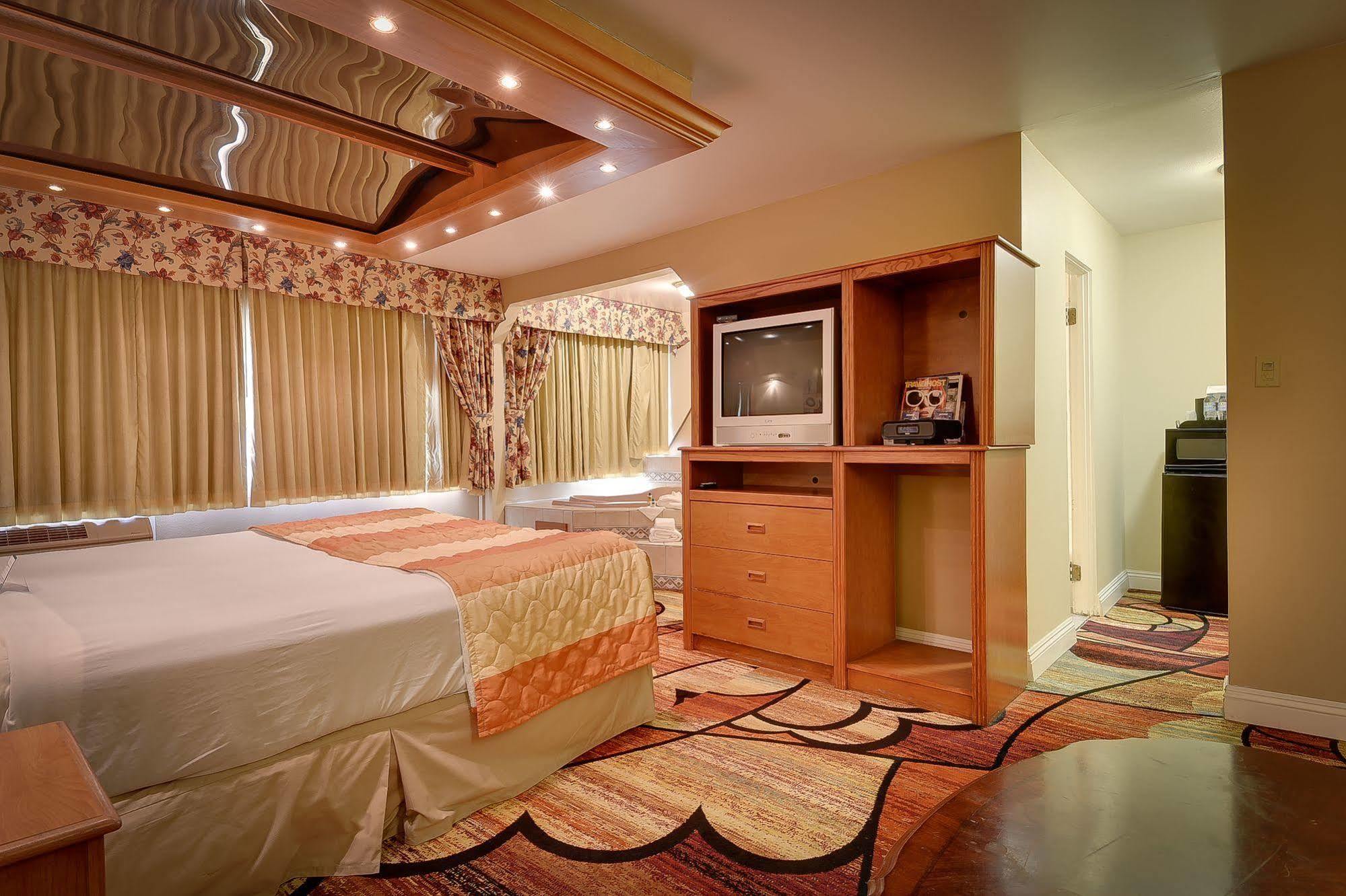 Vagabond Inn Long Beach Ngoại thất bức ảnh